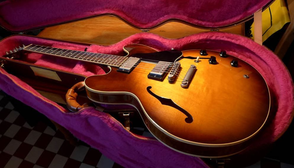 Buying used Gibson ES-335 - 1987 Dot with Tim Shaw PAF's vs